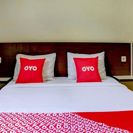 Oyo 90162 Remboelan Guest House Sungai Lutus Exteriér fotografie