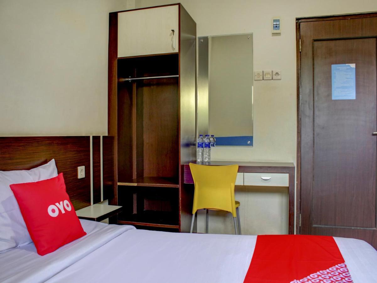 Oyo 90162 Remboelan Guest House Sungai Lutus Exteriér fotografie