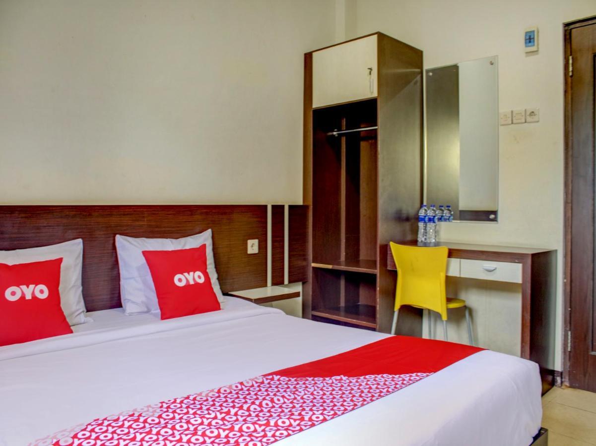 Oyo 90162 Remboelan Guest House Sungai Lutus Exteriér fotografie